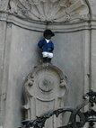 Svetoznámy symbol Bruselu - soška cikajúceho chlapca Manneken Pis